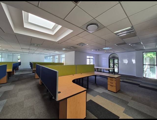 1,528M² OFFICE TO LET IN ILLOVO